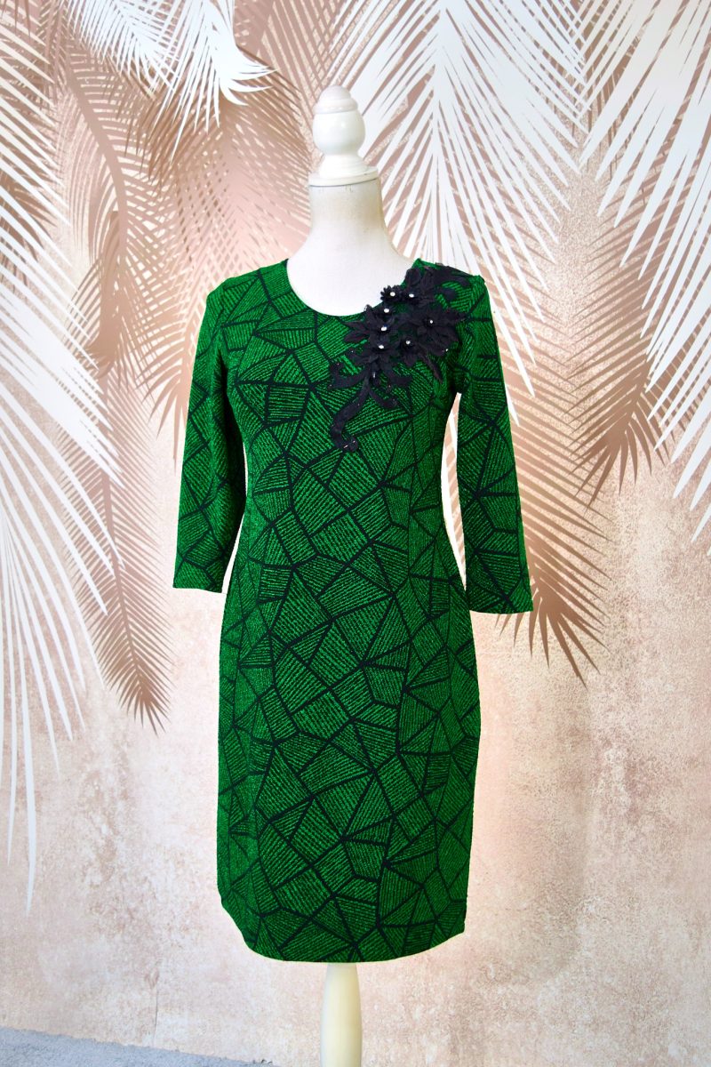 Rochie eleganta verde cu broderie florala 3D Annabella2