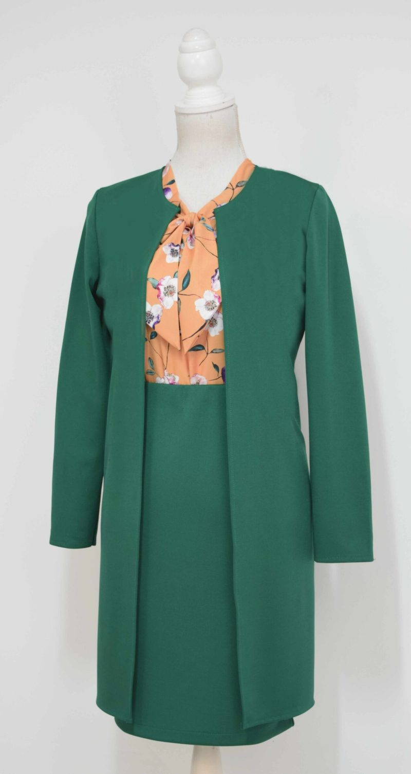 Compleu cardigan si fusta verde cu bluza mustar cu flori