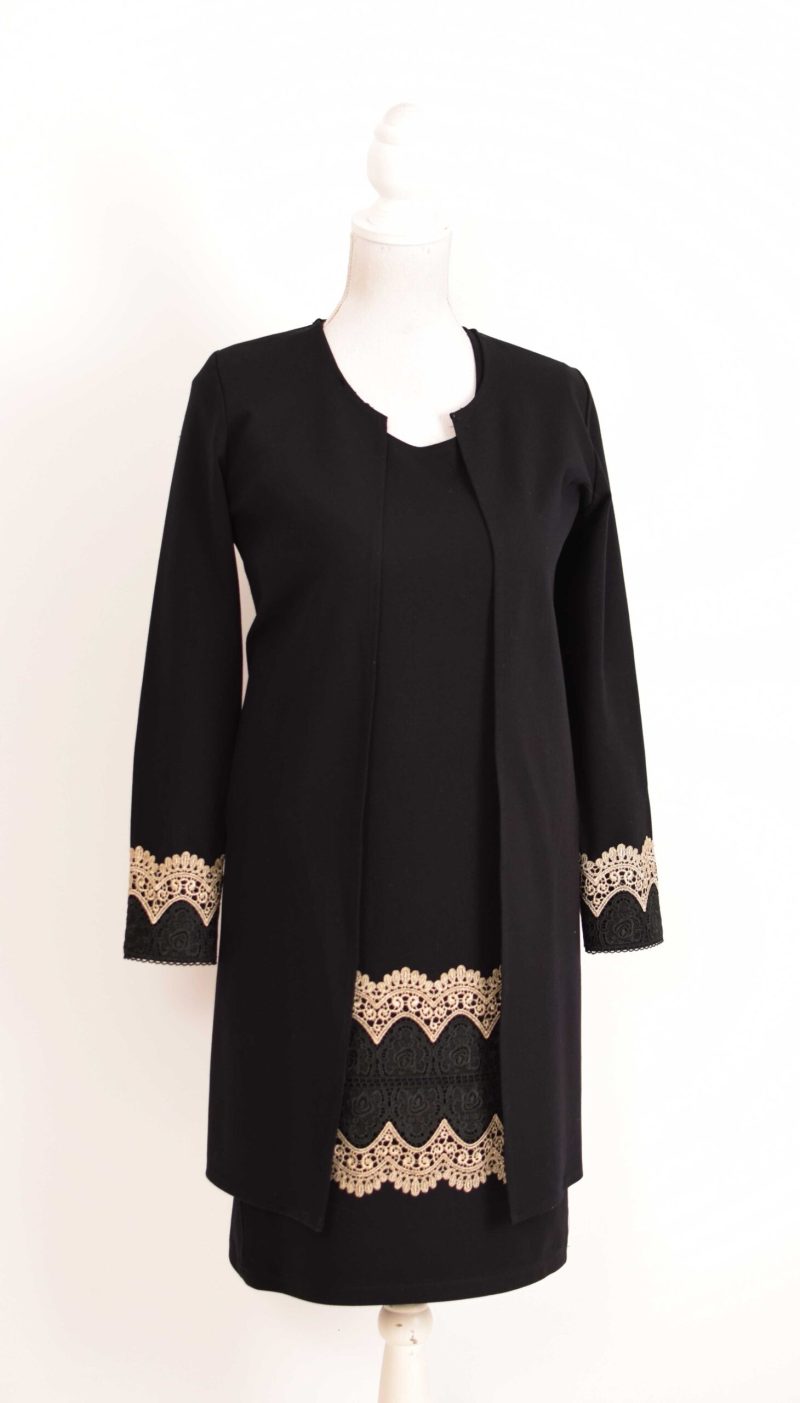 Compleu elegant negru cu broderie Emilia