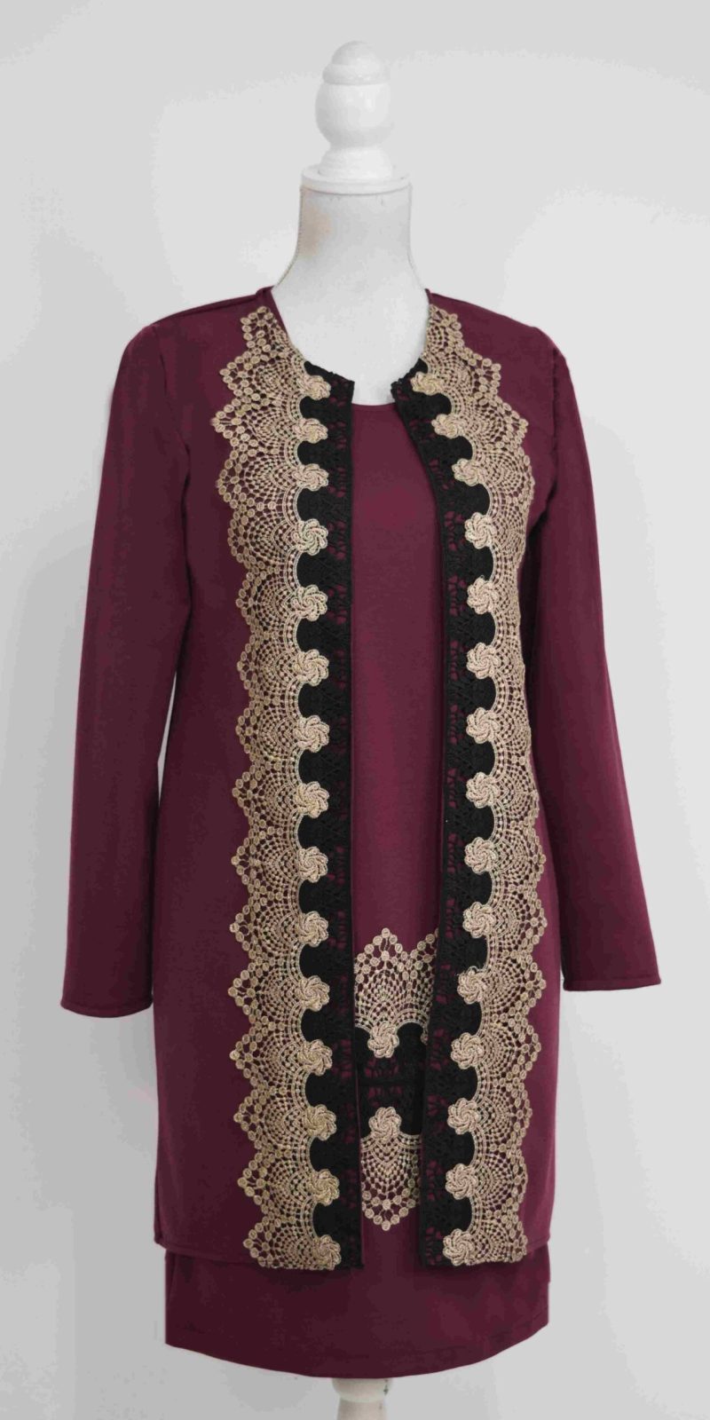 Compleu elegant visiniu cu broderie Tania