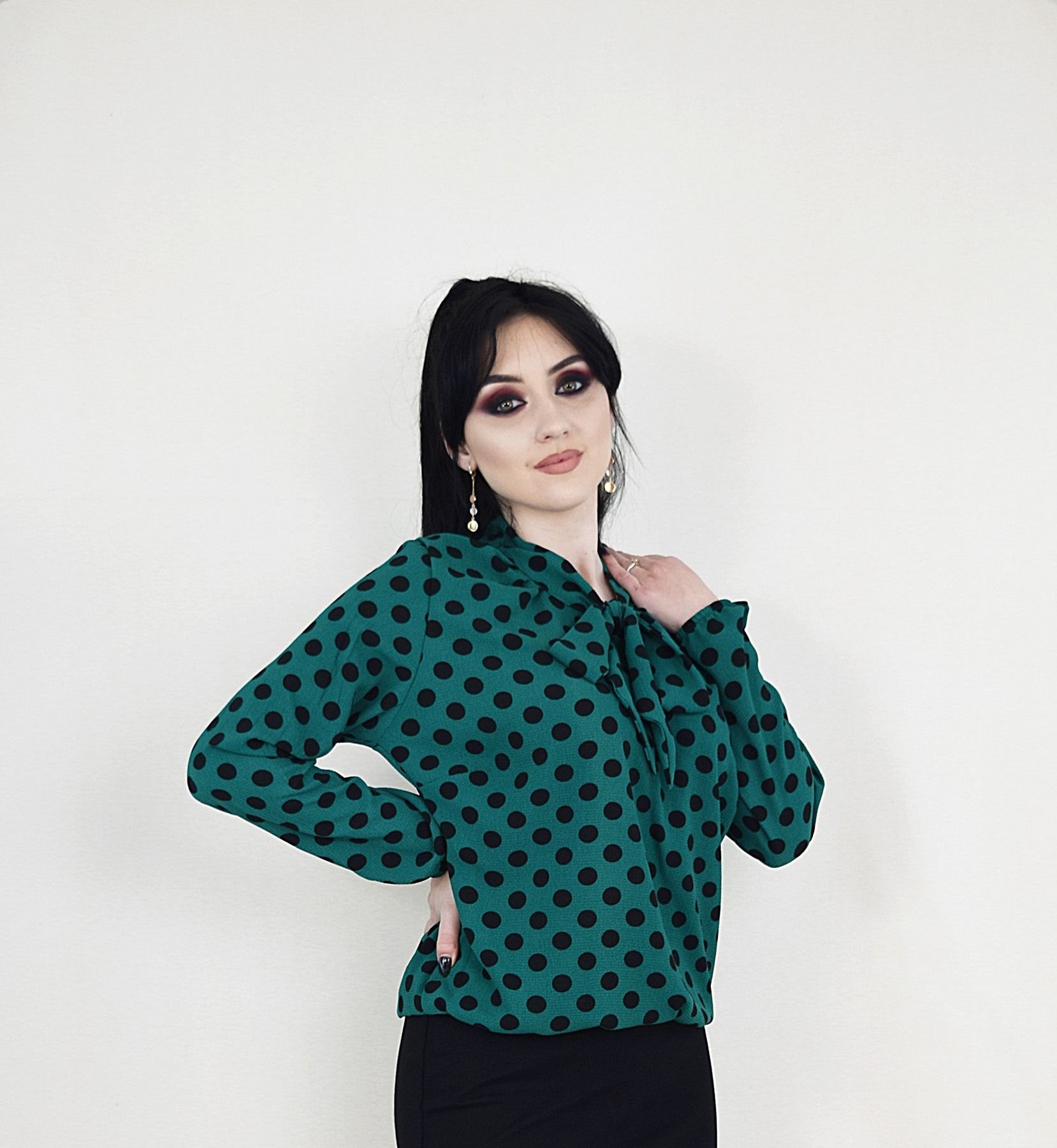 Bluza eleganta verde cu buline - 3 | YEO