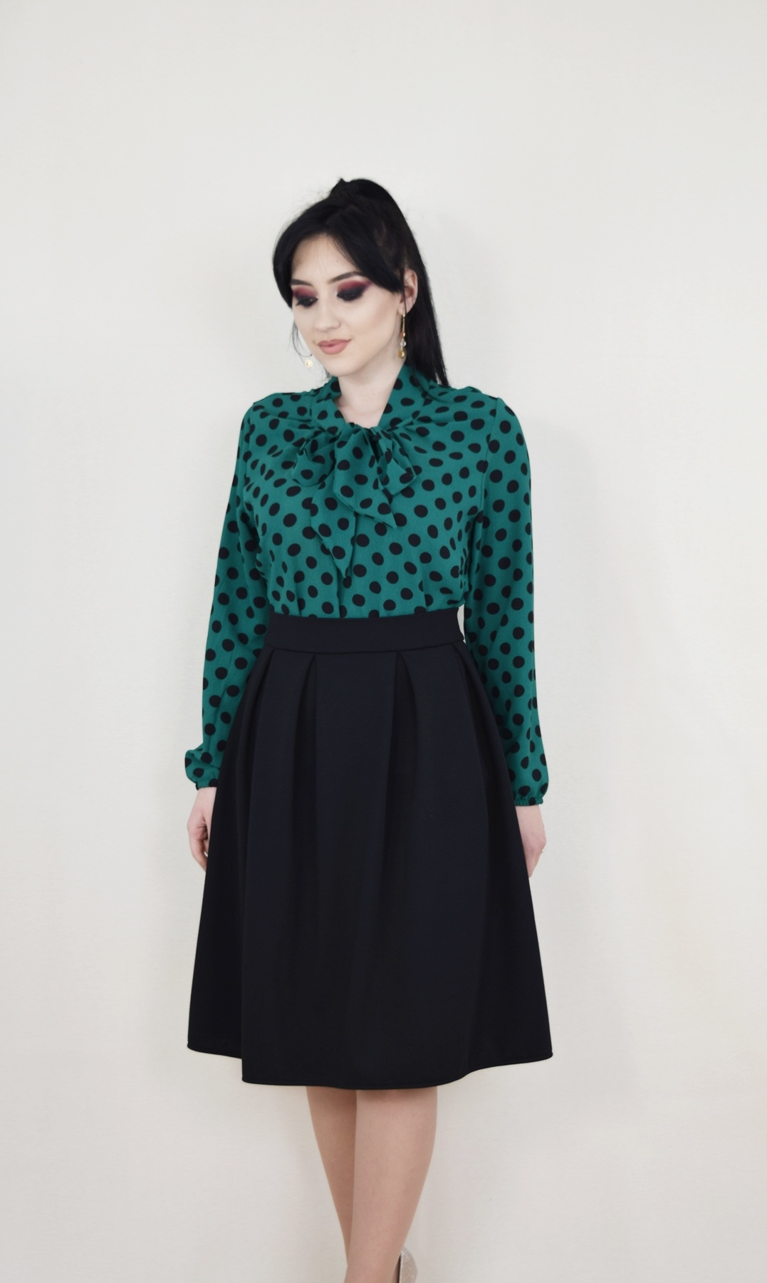 Bluza eleganta verde cu buline