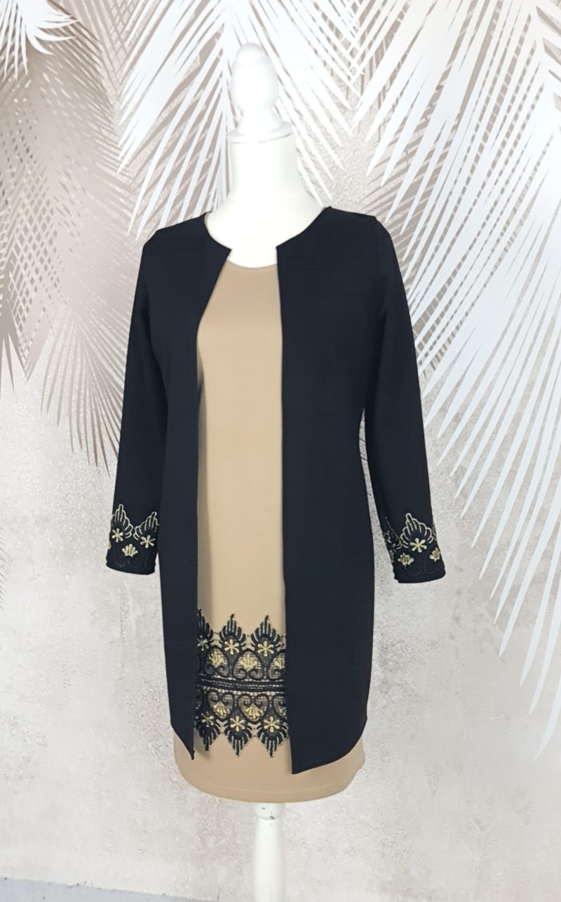 Compleu cardigan negru elegant si rochie mustar cu broderie Renata