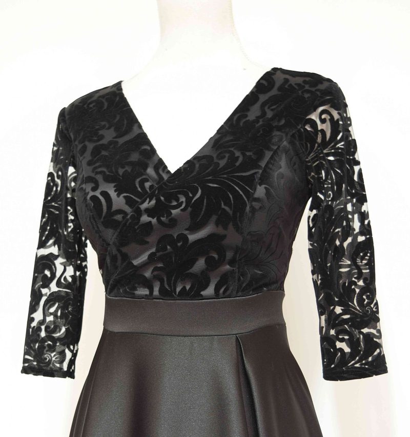 Rochia lunga din tafta neagra si broderie catifea Nuria