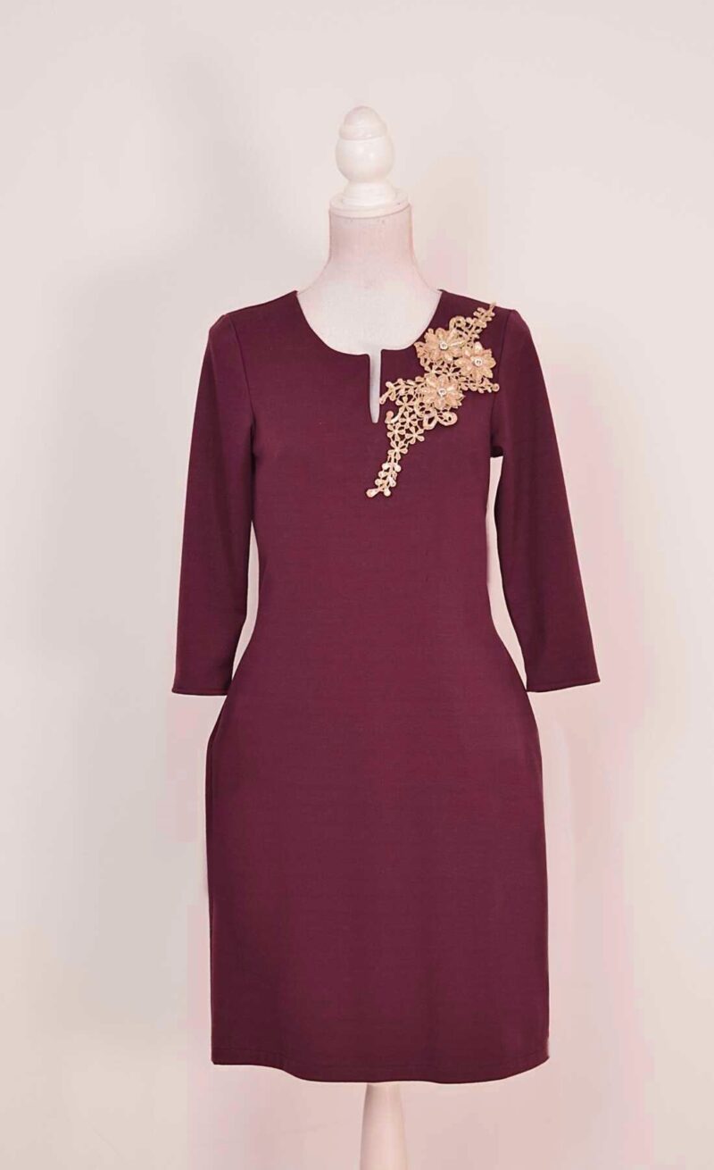 Rochie croi larg visinie cu broderie 3D