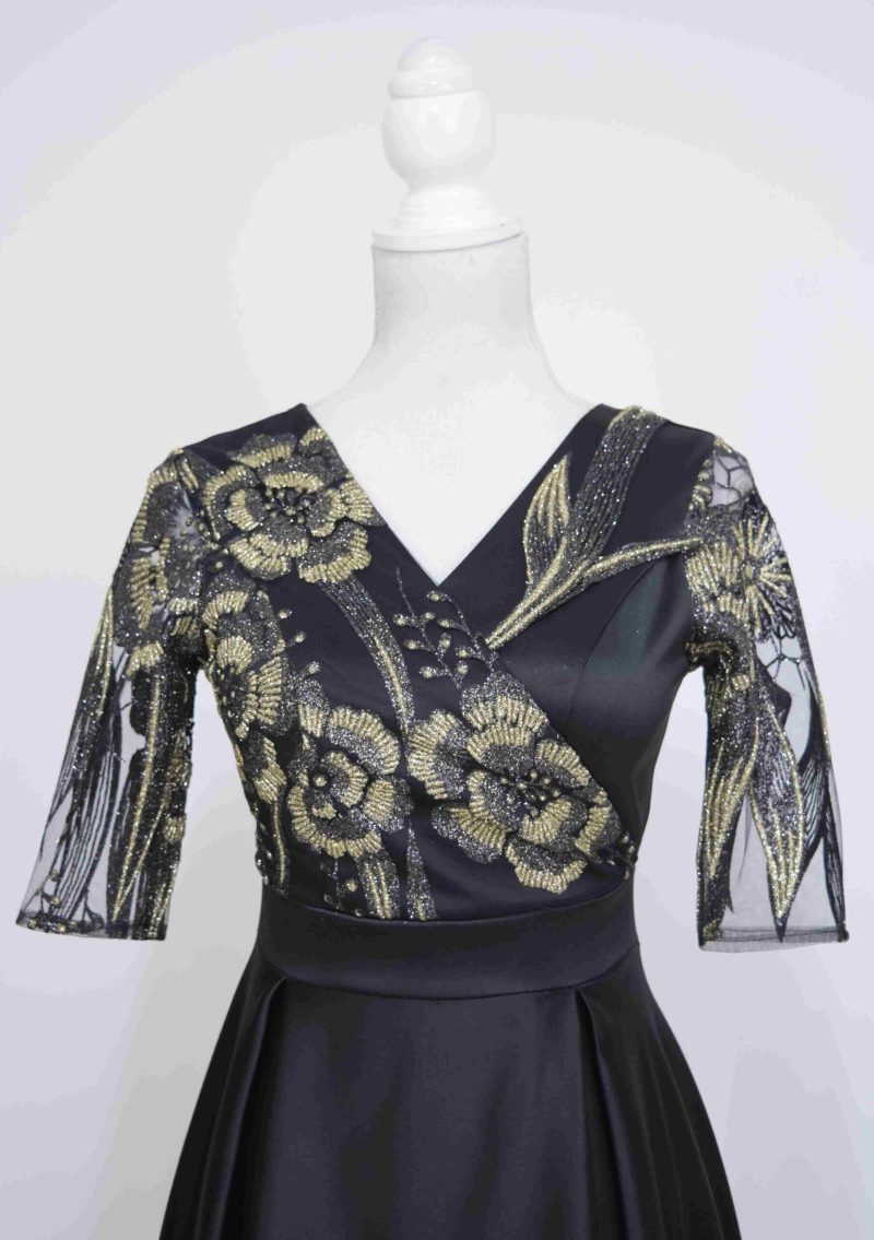 Rochie lunga din tafta neagra cu broderie aurie Alice
