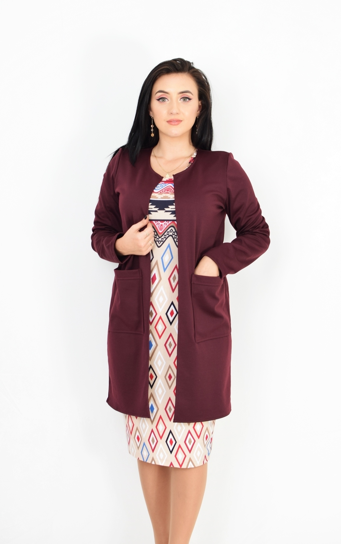 Compleu cardigan visiniu si rochie traditionala 2