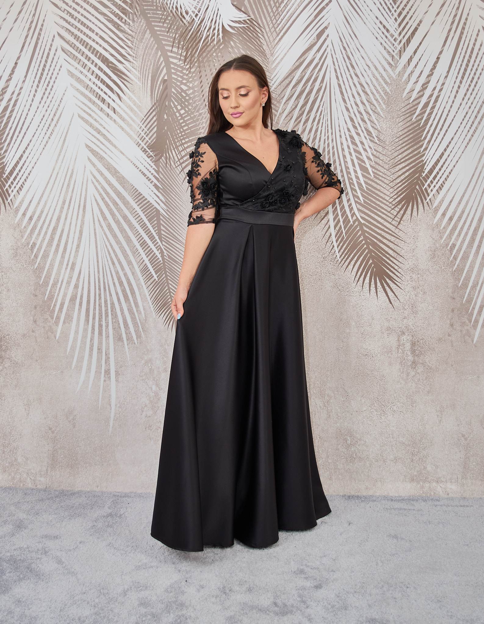 Rochie lunga din tafta neagra si broderie 3D Nina