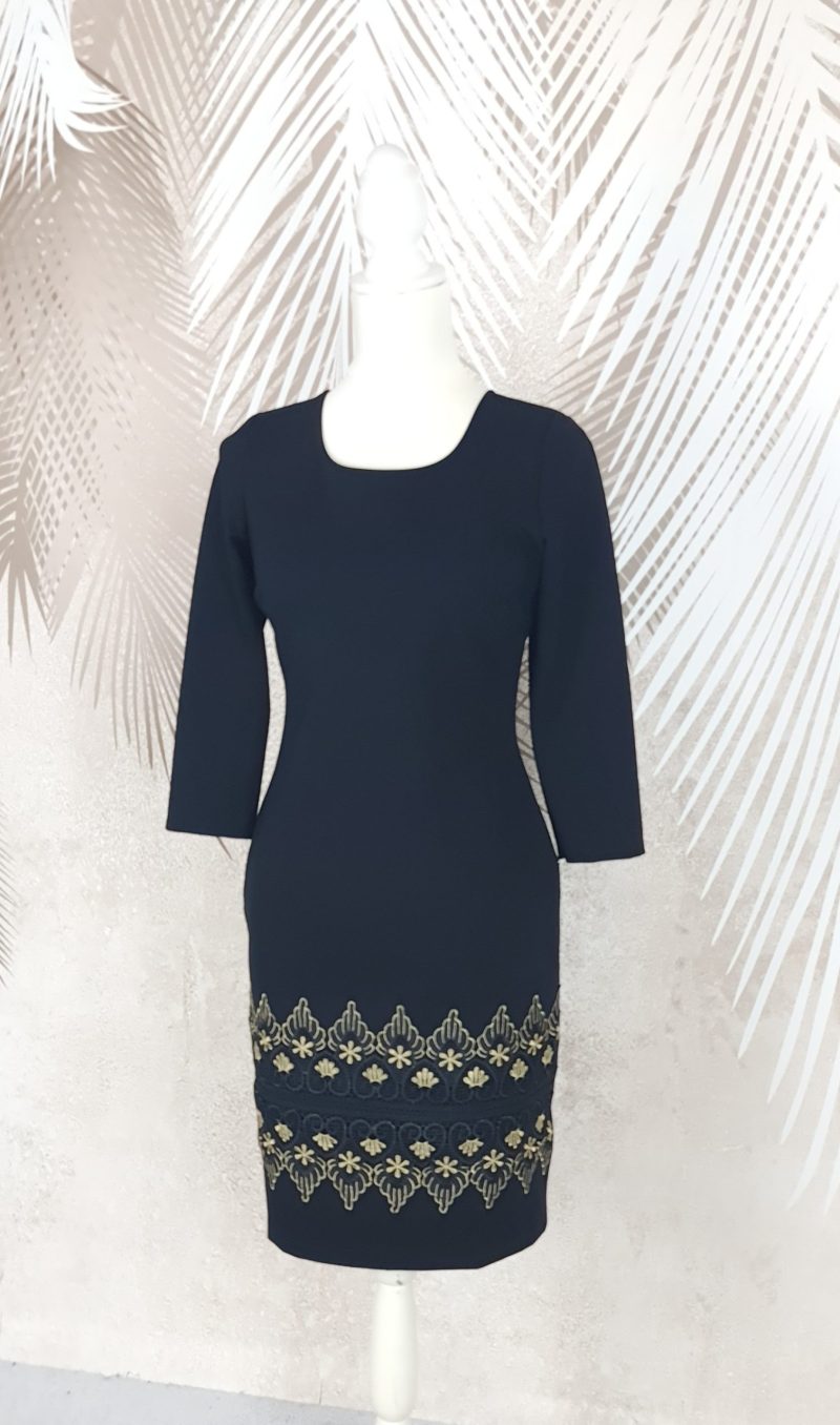 Rochie eleganta neagra cu broderie Renata