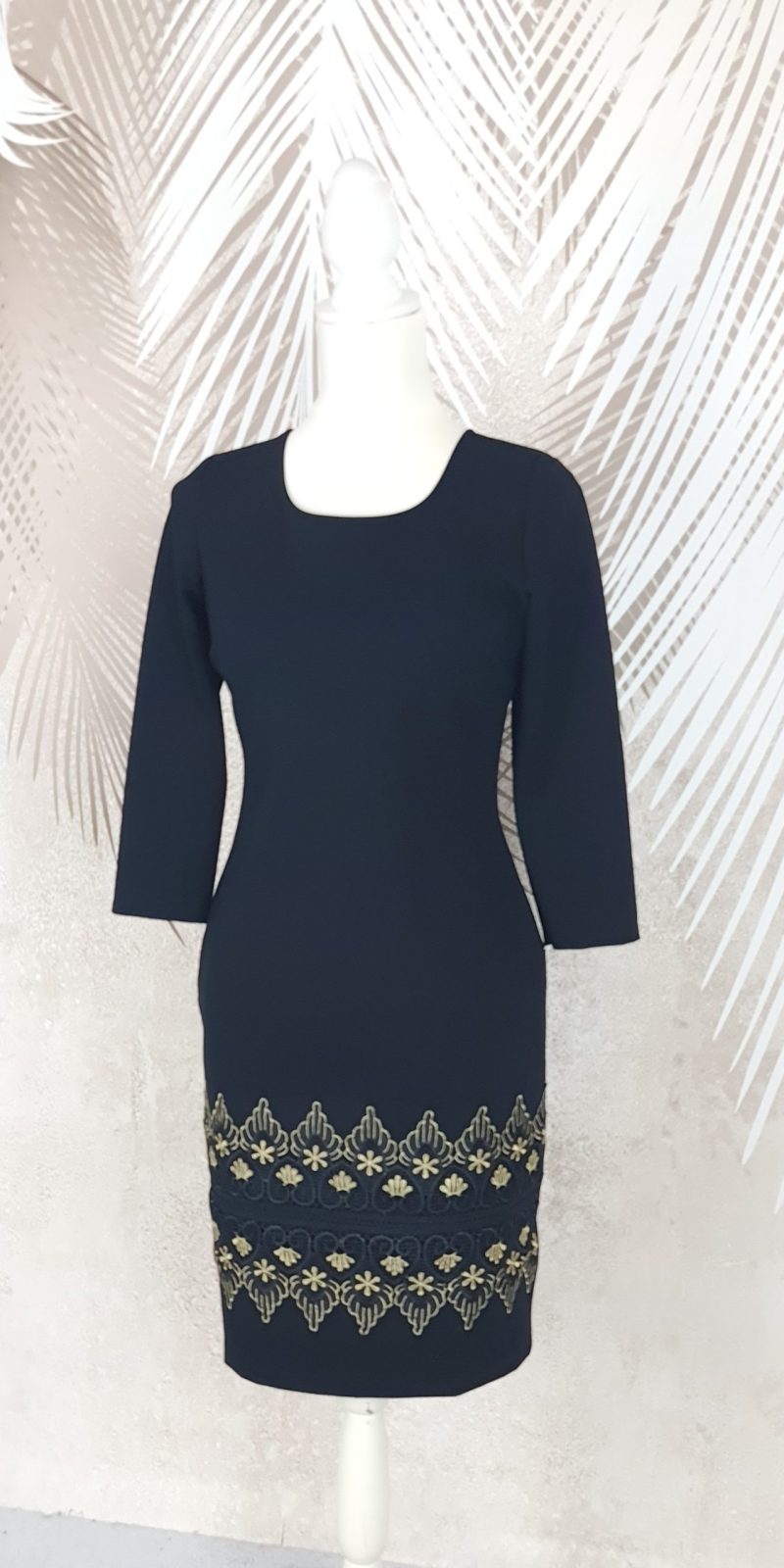 Rochie eleganta neagra cu broderie Renata