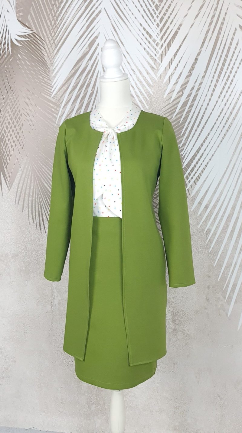 Compleu cardigan si fusta Olive Charm si bluza alba cu buline colorate
