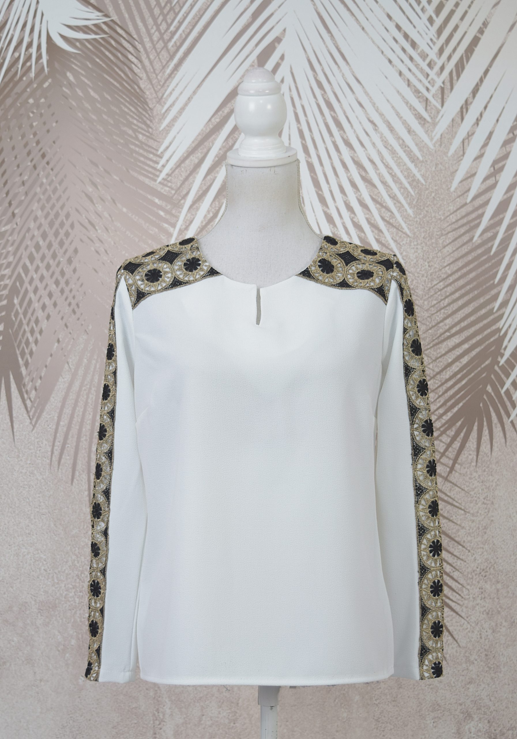 Bluza alba stilizata cu broderie Teodora