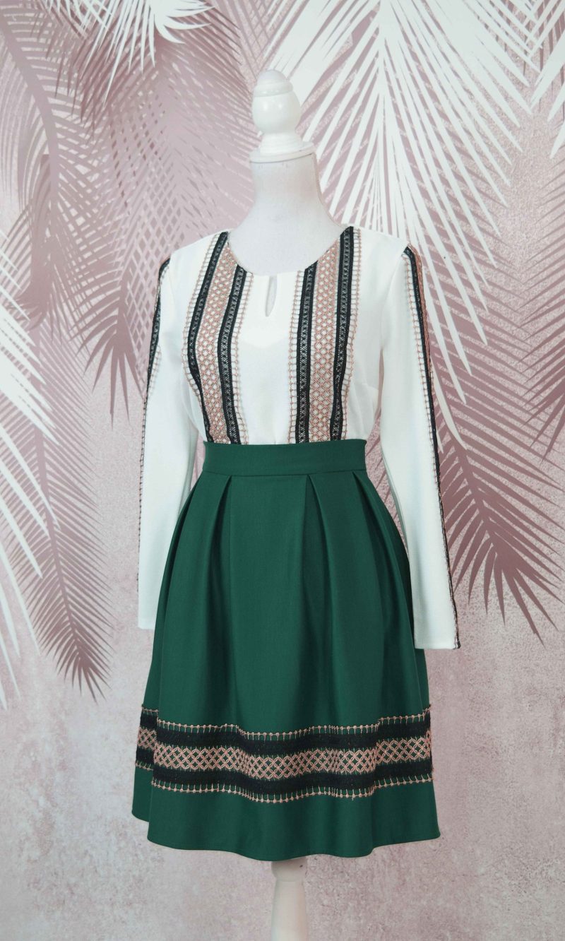 Bluza alba stilizata cu broderie Ilinca