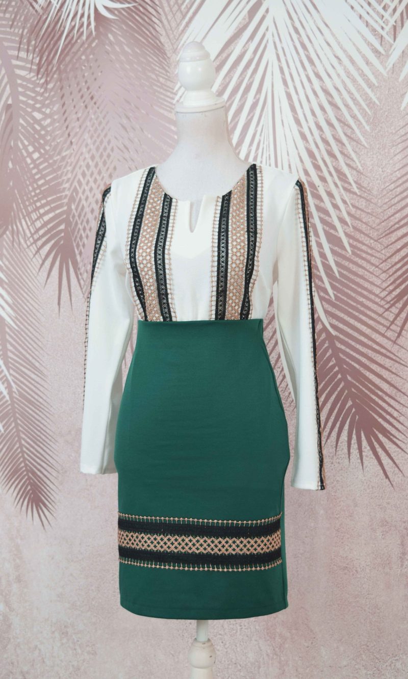 Bluza alba stilizata cu broderie Ilinca