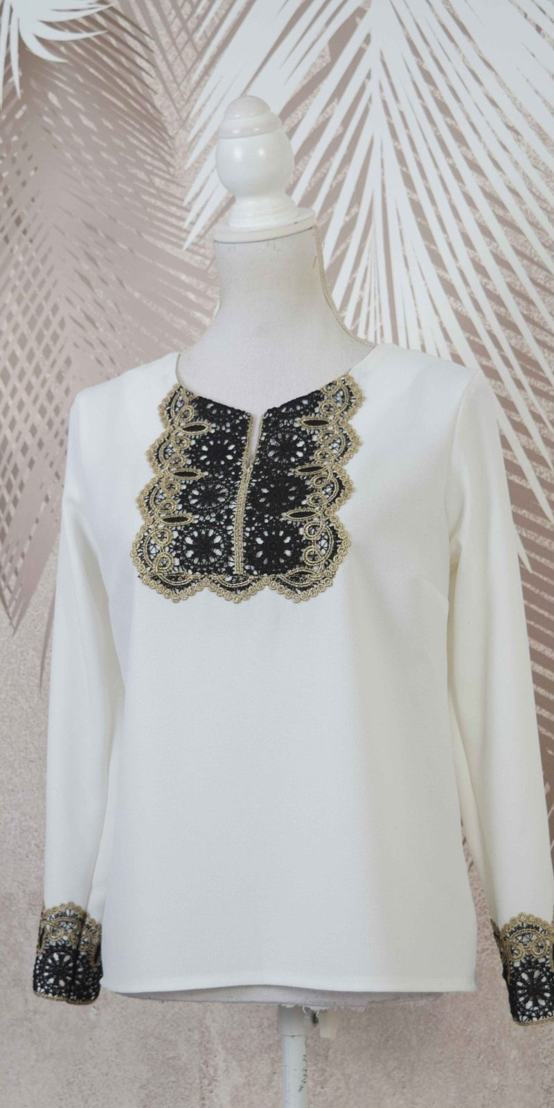 Bluza alba stilizata cu broderie Ania