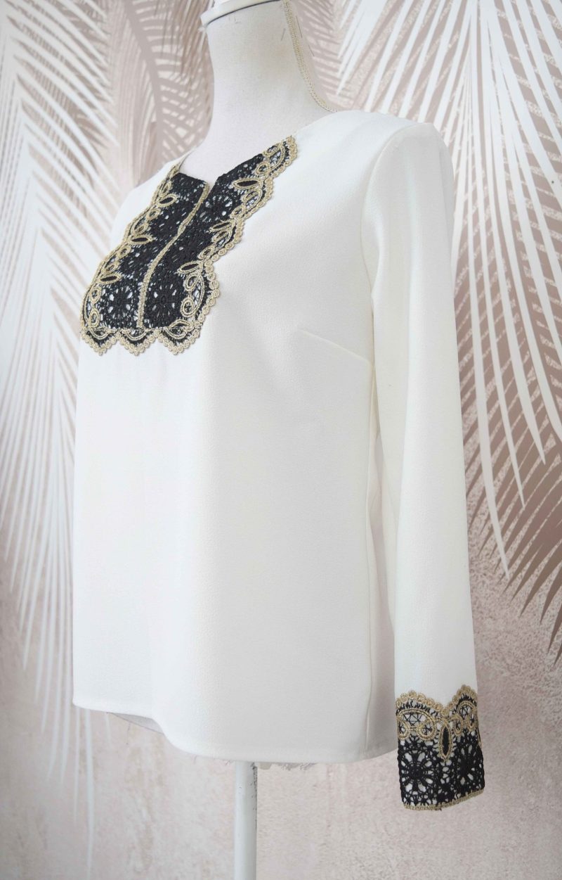 Bluza alba stilizata cu broderie Ania