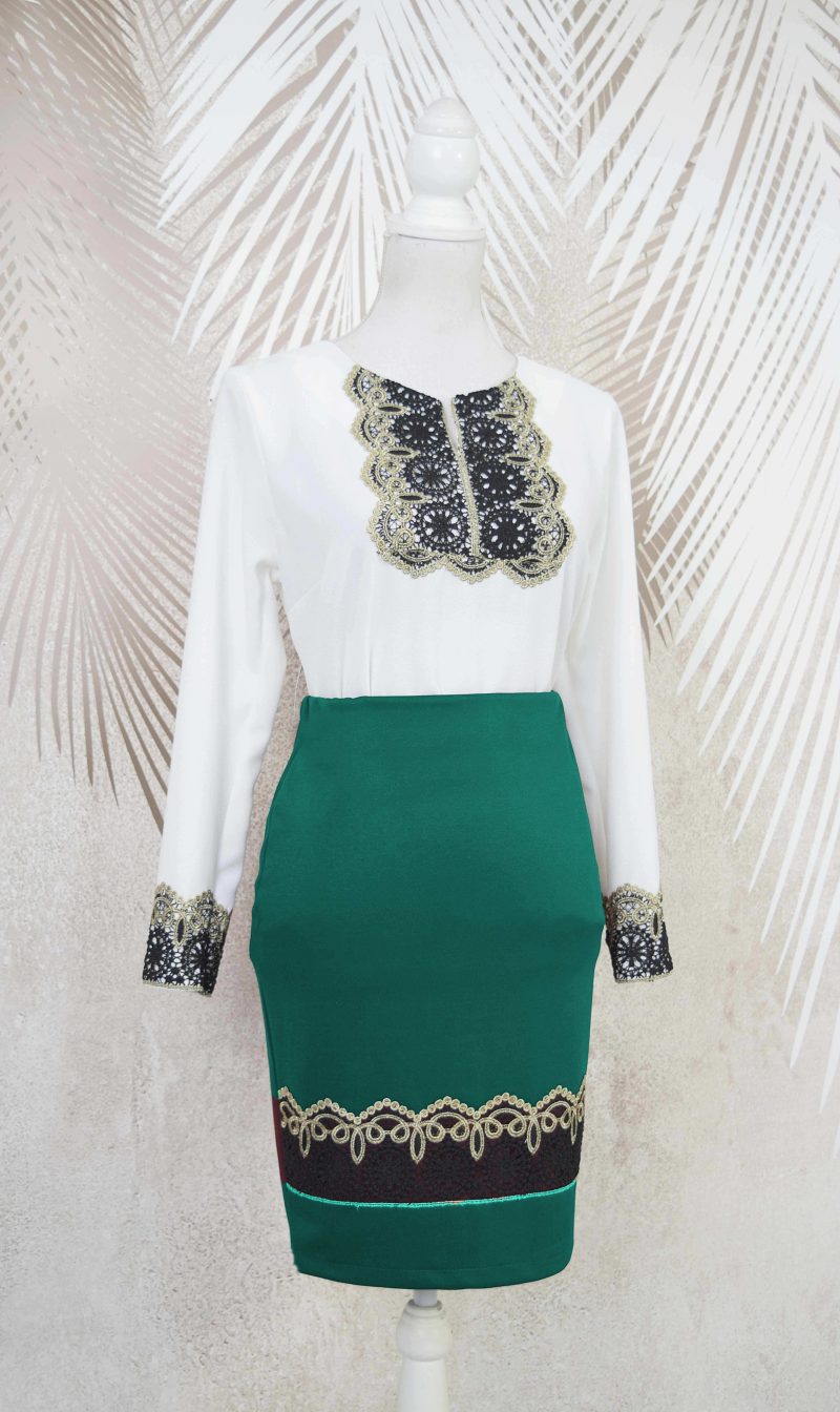Fusta verde cu broderie Ania