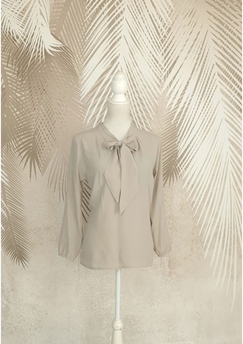 bluza bej cu esarfa