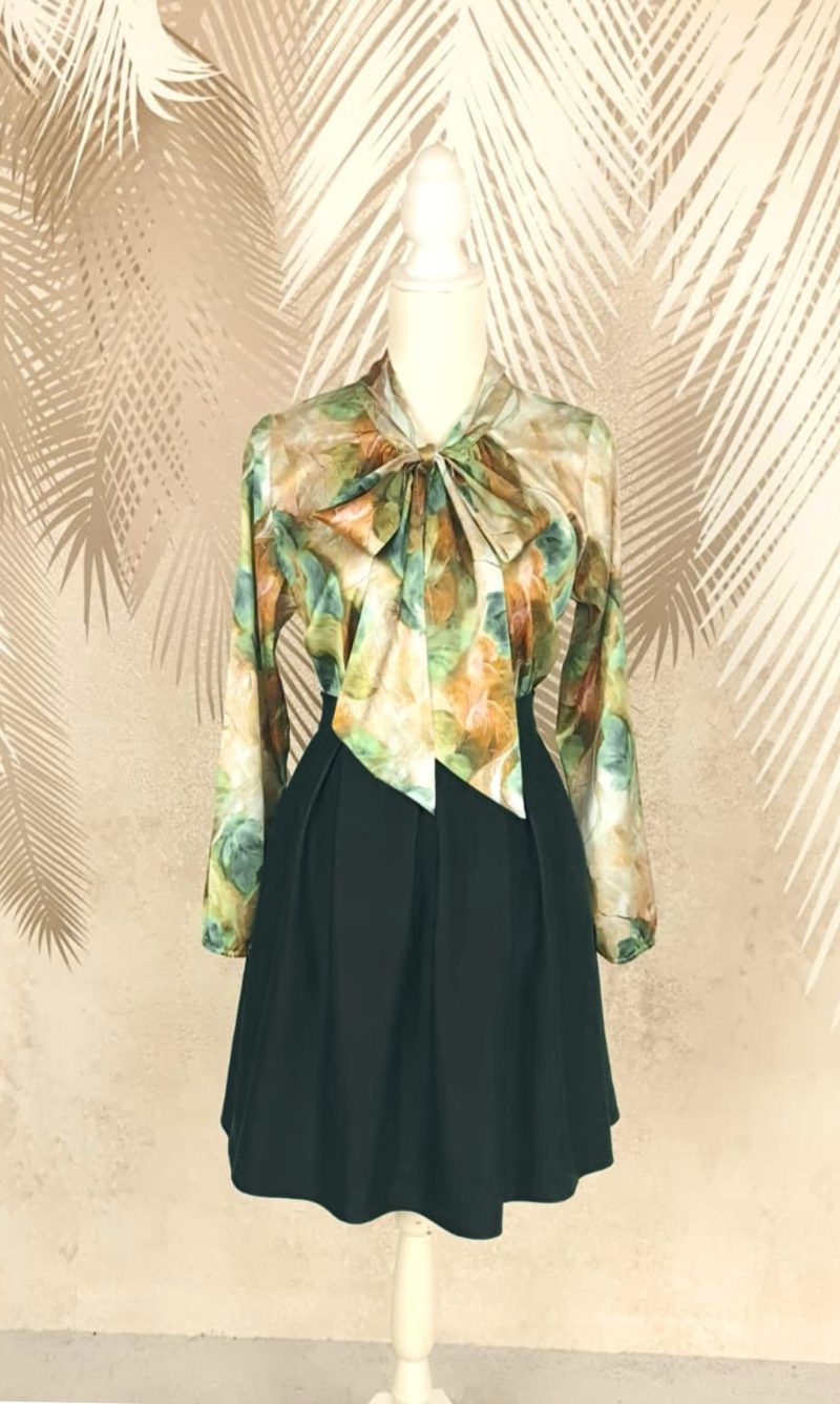 Compleu bluza eleganta Smaranda si fusta neagra in pliuri