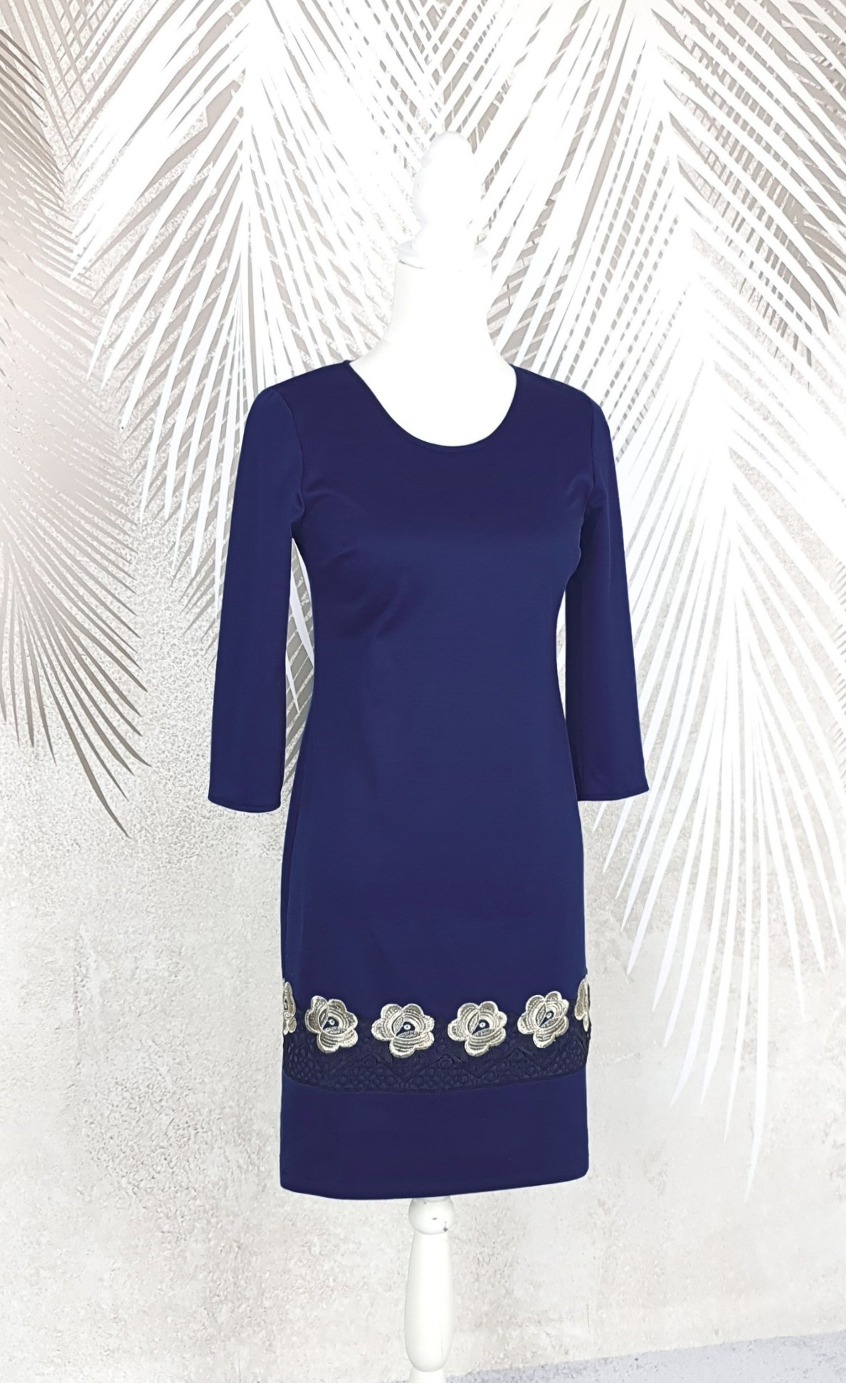 Rochie eleganta bleumarin cu broderie Melania