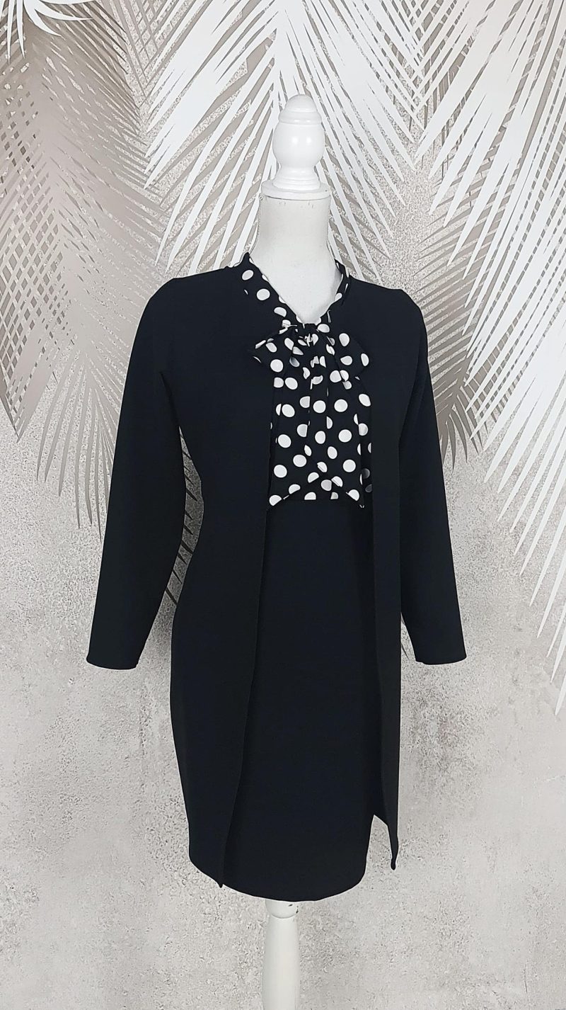 Compleu cardigan si fusta neagra si bluza neagra cu buline albe