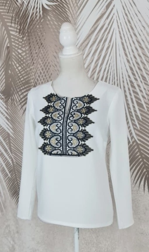 Bluza alba stilizata cu broderie Antonia