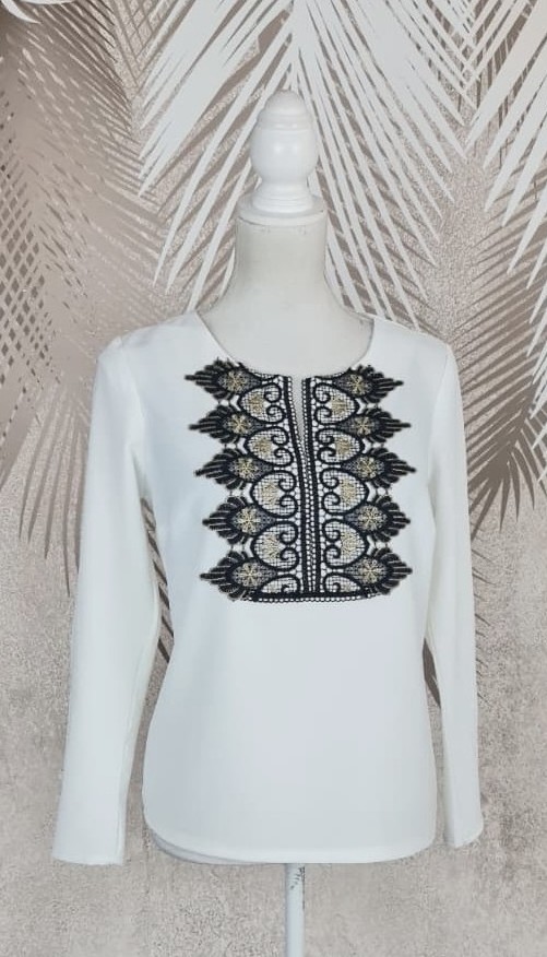 Bluza alba stilizata cu broderie Antonia