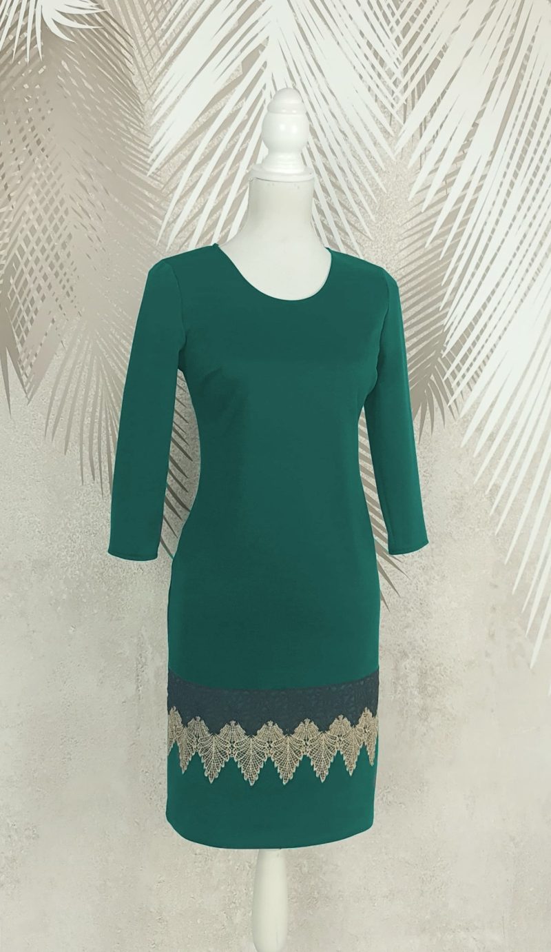 Rochie verde cu broderie Carina