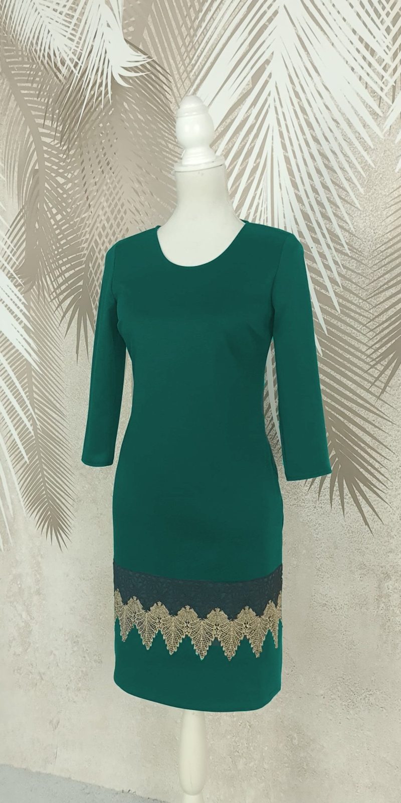 Rochie verde cu broderie Carina