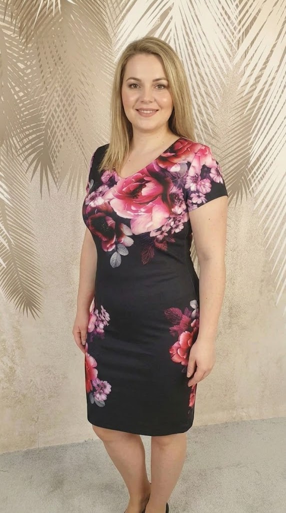 Rochie croi larg neagra cu flori Maia