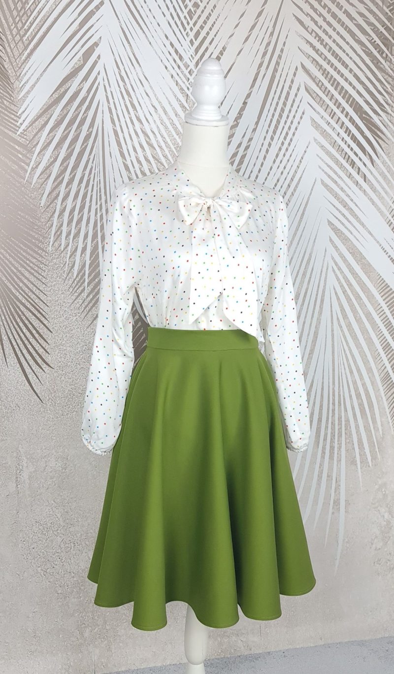 Compleu bluza alba cu buline colorate si fusta clos Olive Charm