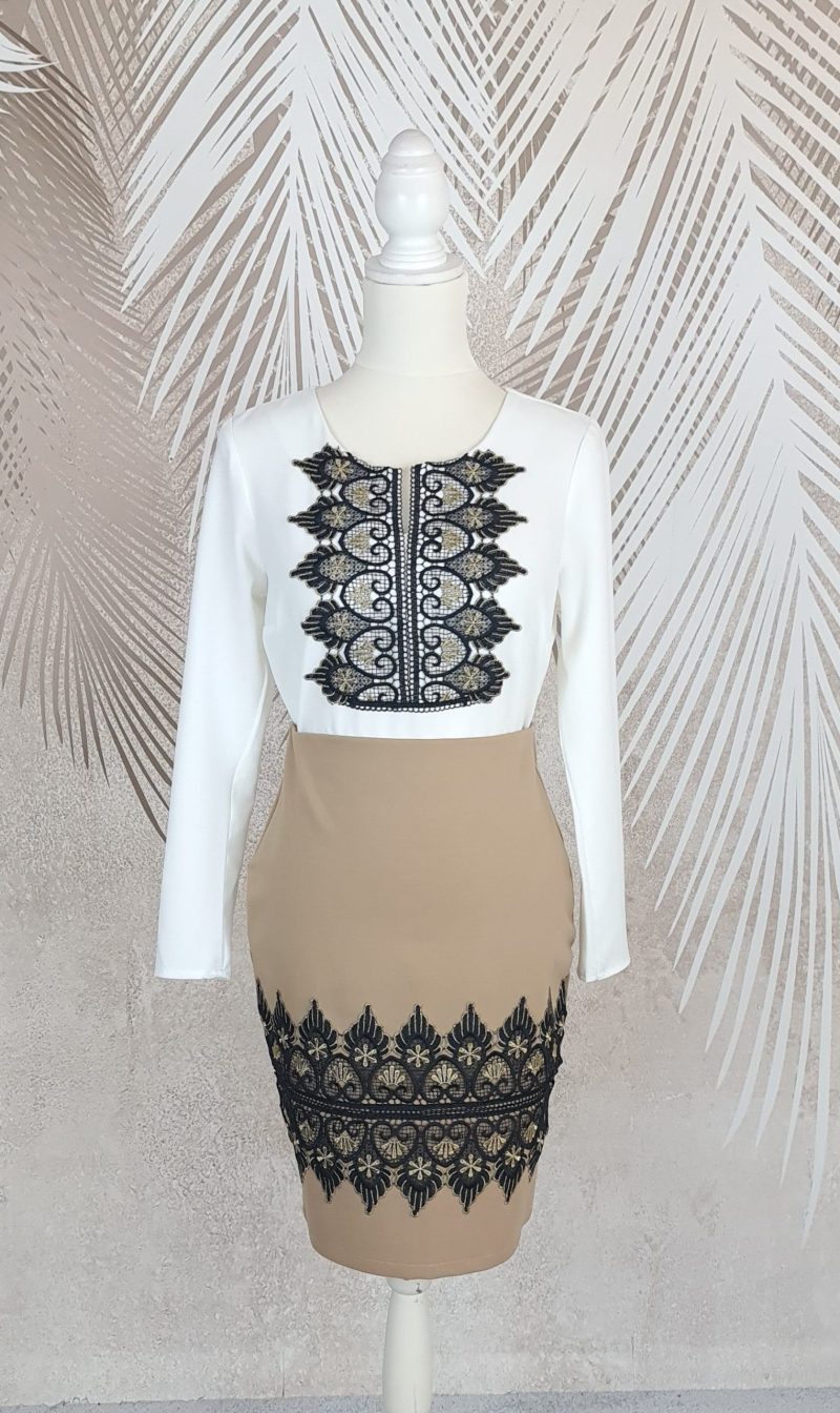 fusta bej cu broderie si cu bluza alba stilizata Antonia