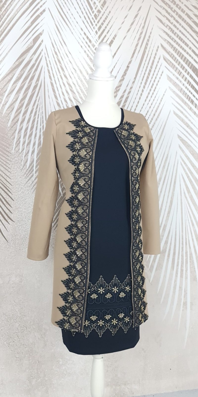 Cardigan elegant bej cu broderie Renata