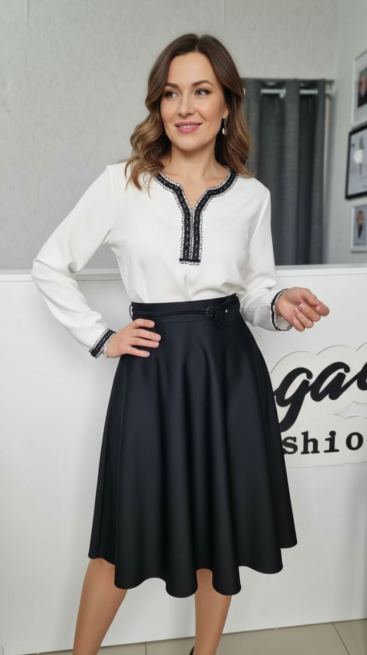 Compleu bluza eleganta Sofia si fusta clos neagra