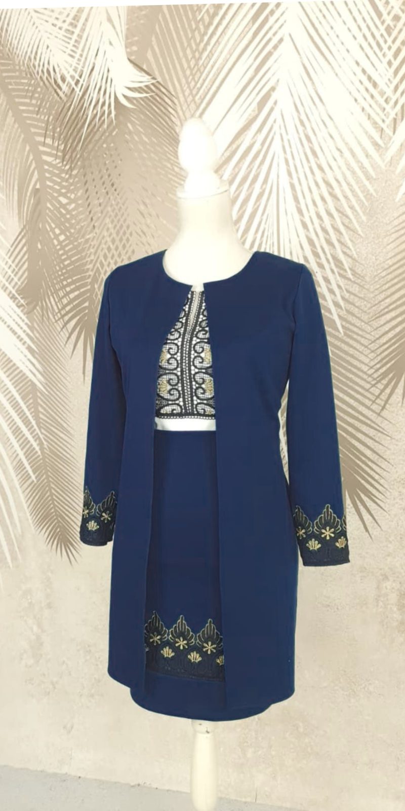 Cardigan elegant bleumarin cu broderie Eva