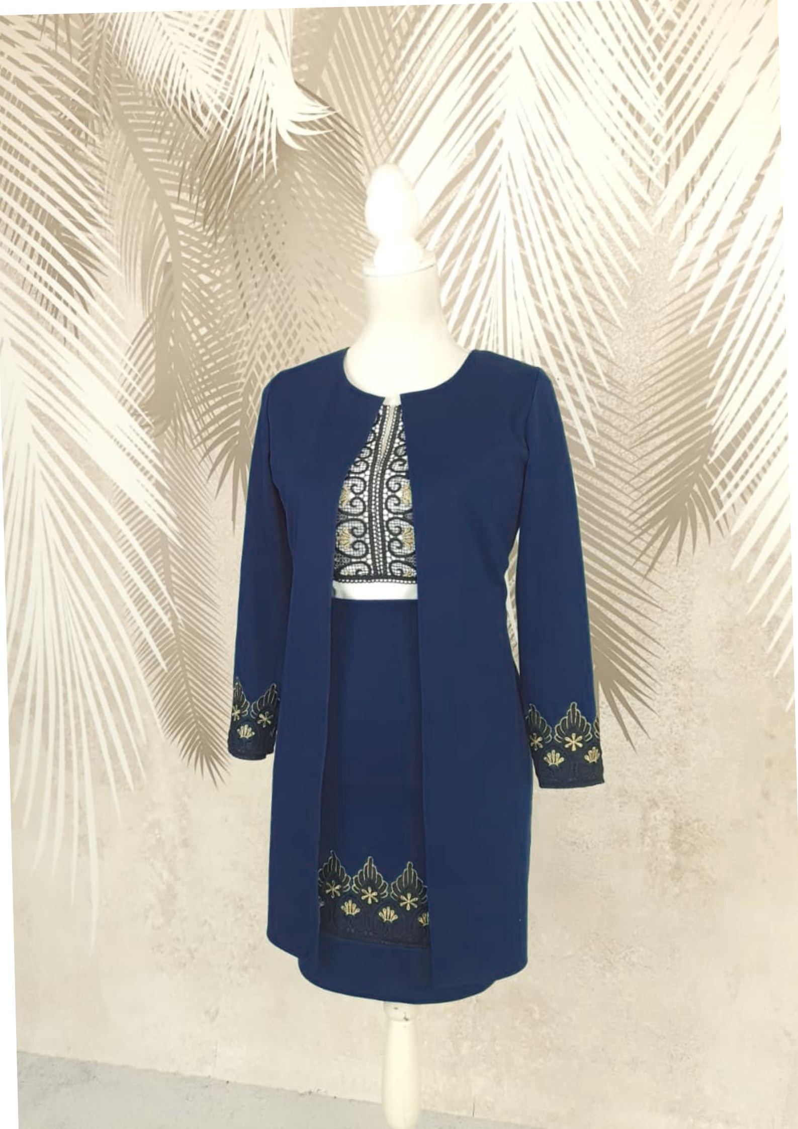 Cardigan elegant bleumarin cu broderie Eva