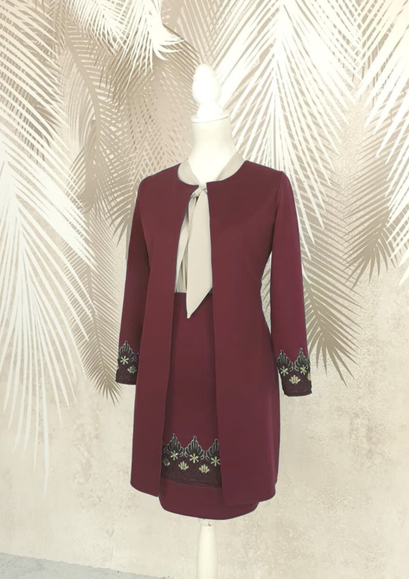Cardigan elegant visiniu cu broderie Eva