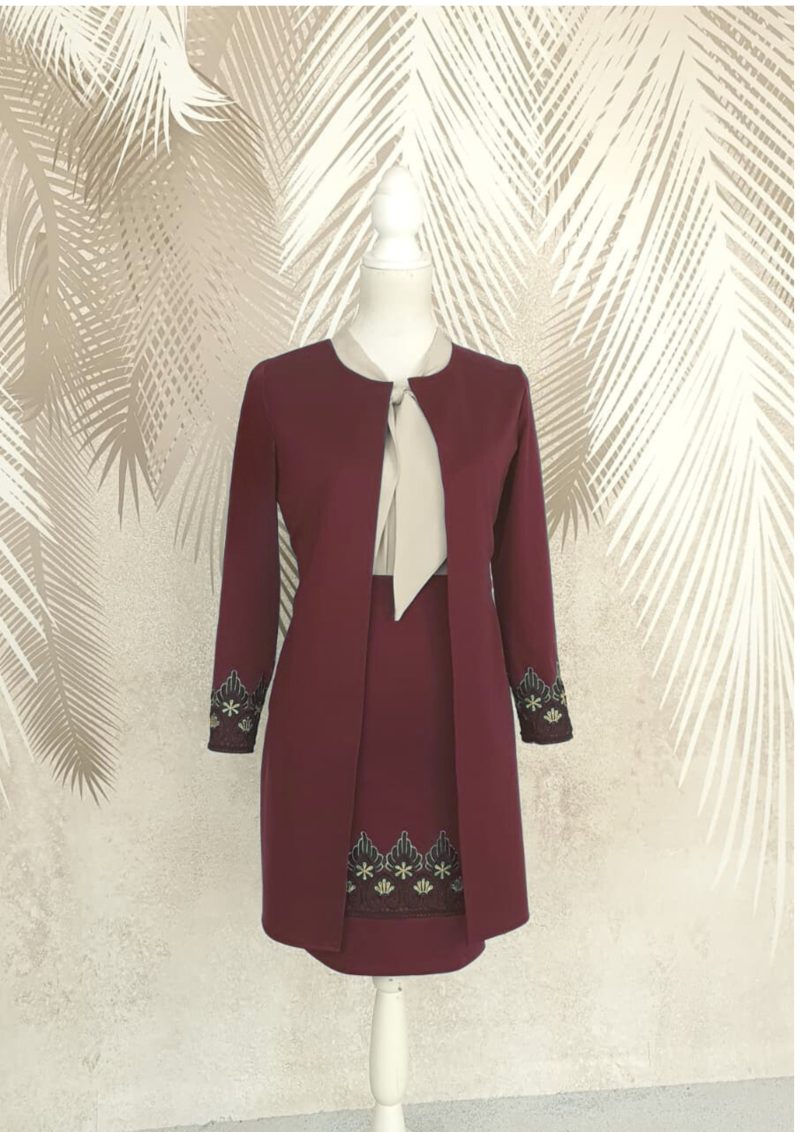 Cardigan elegant visiniu cu broderie Eva