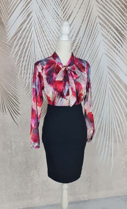 Compleu bluza eleganta Smaranda ciclam si fusta neagra conica