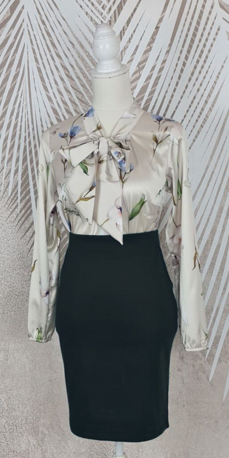 Compleu fusta neagra si bluza eleganta Amalia